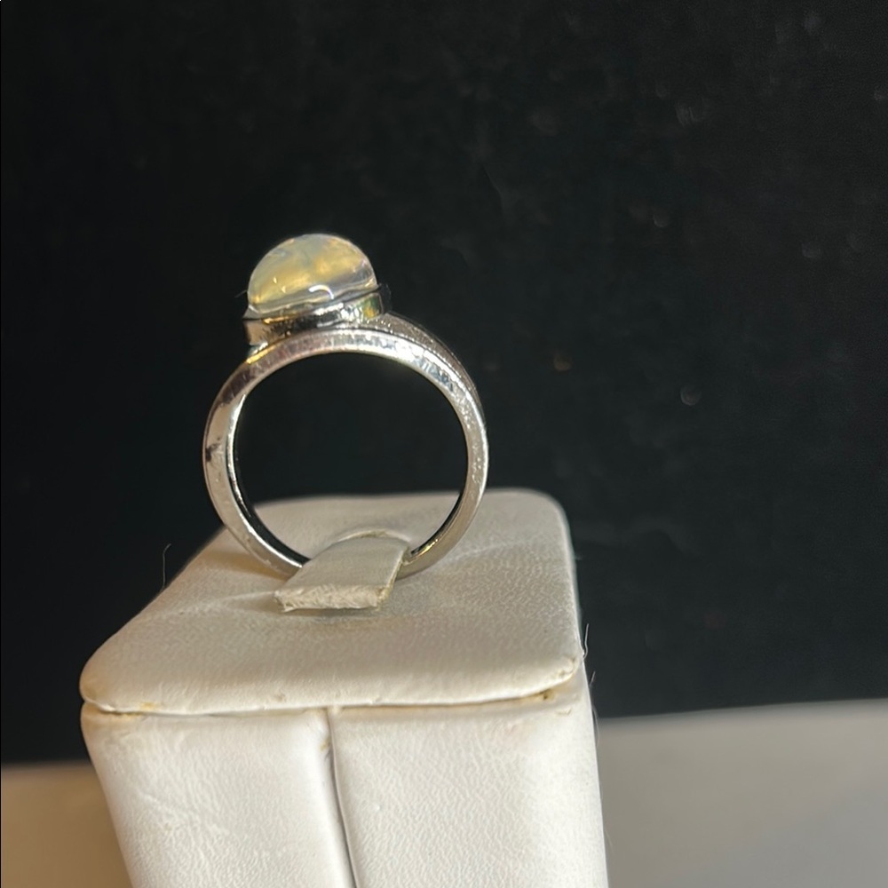 Silver Opal-Looking Ring - Picture 3 of 7
